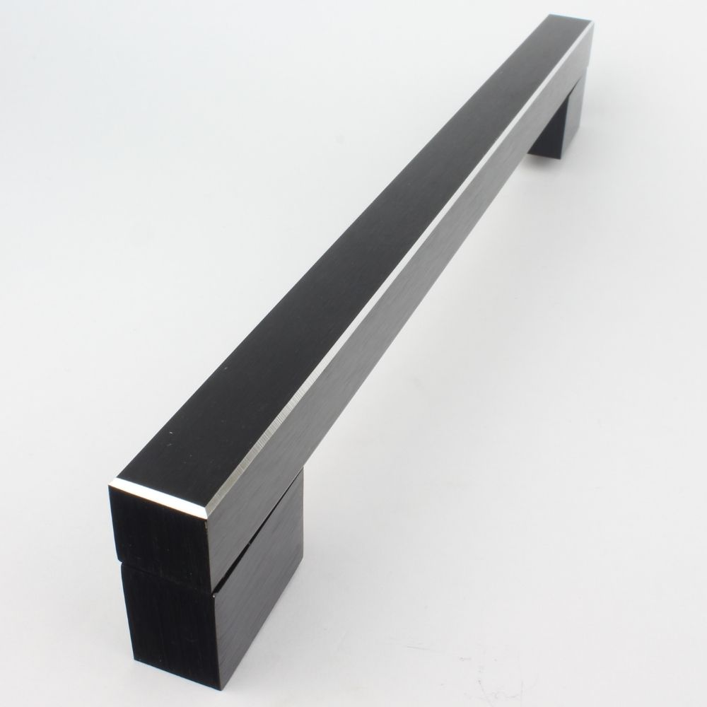 Puxadores Dennis - preto - 224 mm